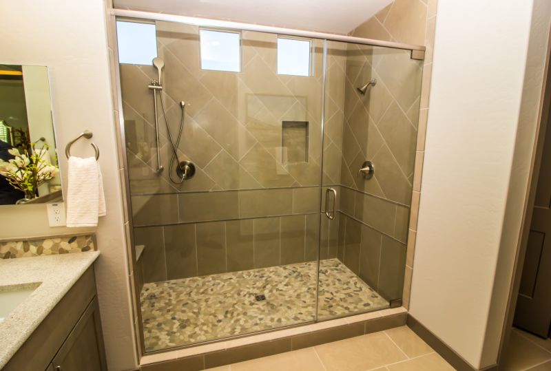 Shower with Artistic Glass Panel
